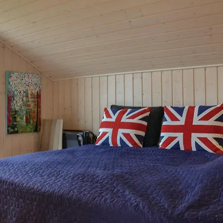Dom wakacyjny Three-bedroom Holiday In