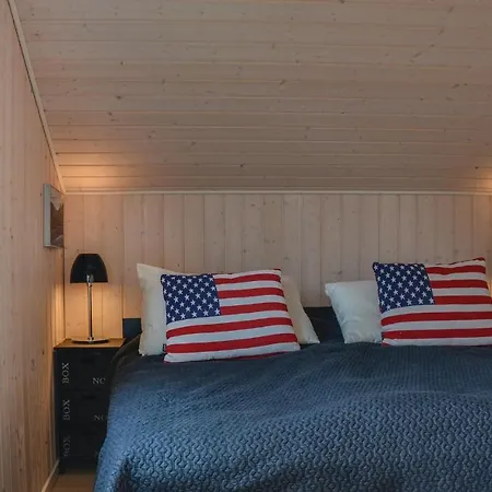 Three-bedroom Holiday In Skibby